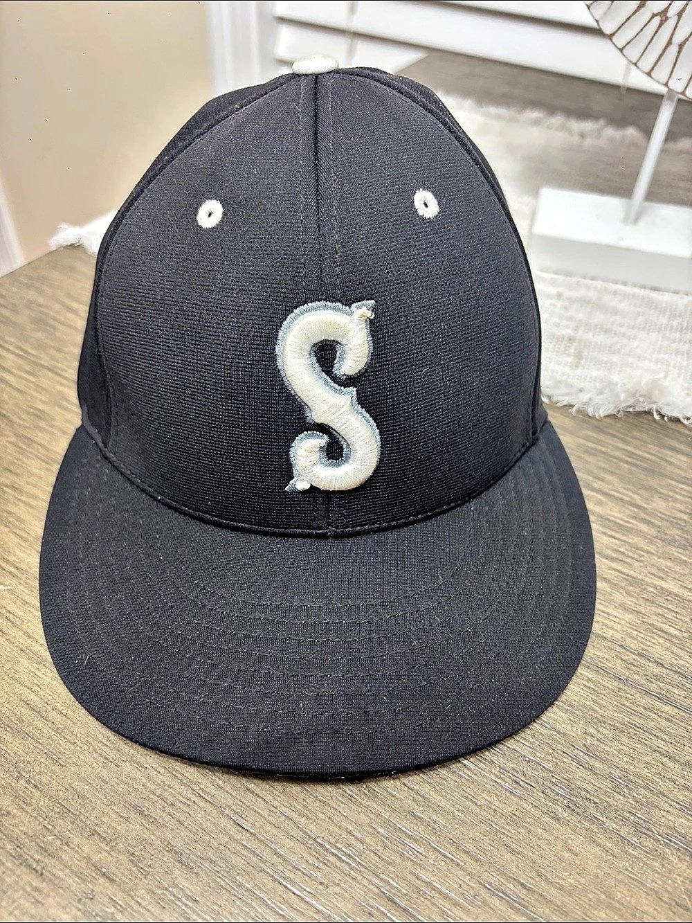 Richardson PTS20 Black Embroidered Cap